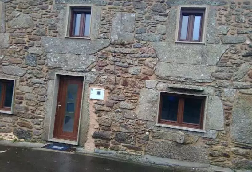 Albergue Santa Lucia De Olveiroa