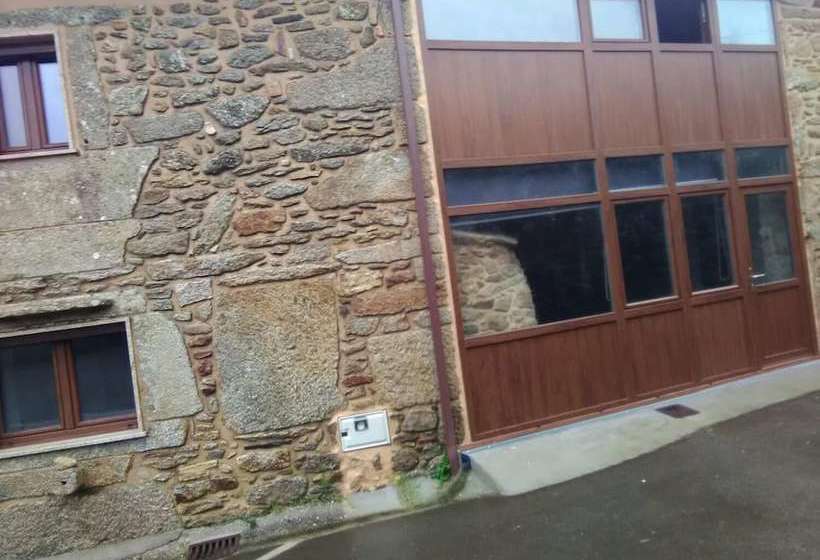 Albergue Santa Lucia De Olveiroa