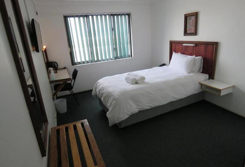 هتل Ngandu At Sea