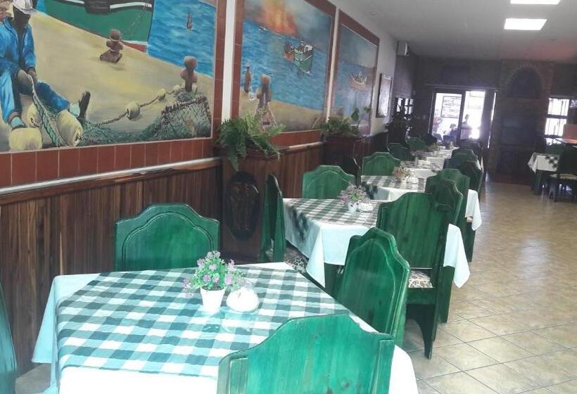 هتل Ngandu At Sea