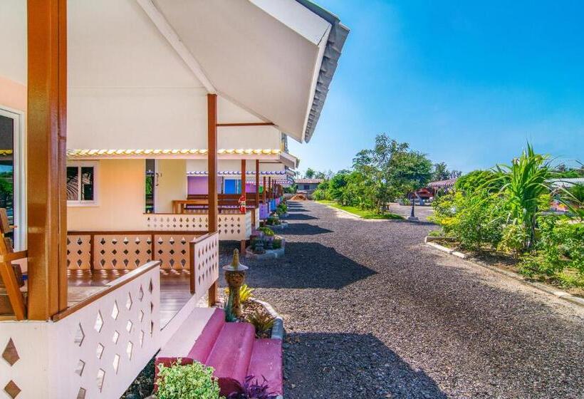 هتل Pj Resort And Snooker Club By Oyo Rooms