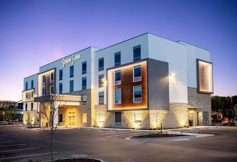 هتل Simple Suites Boise Airport