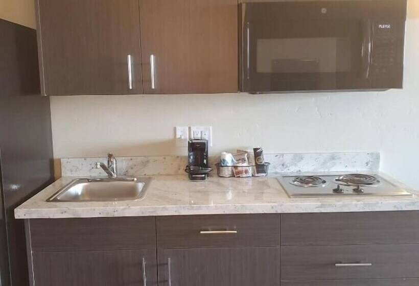 فندق Simple Suites Boise Airport