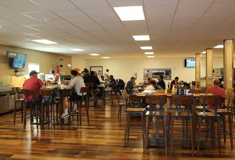 Hotelli Target Hospitality   Jal Lodge