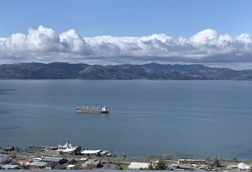 Motel South Jetty Inn