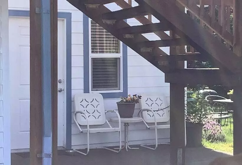 Motelli South Jetty Inn