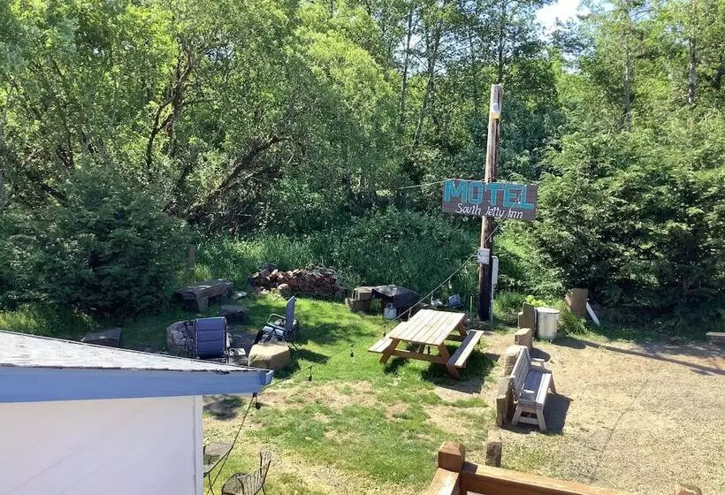 Motelli South Jetty Inn