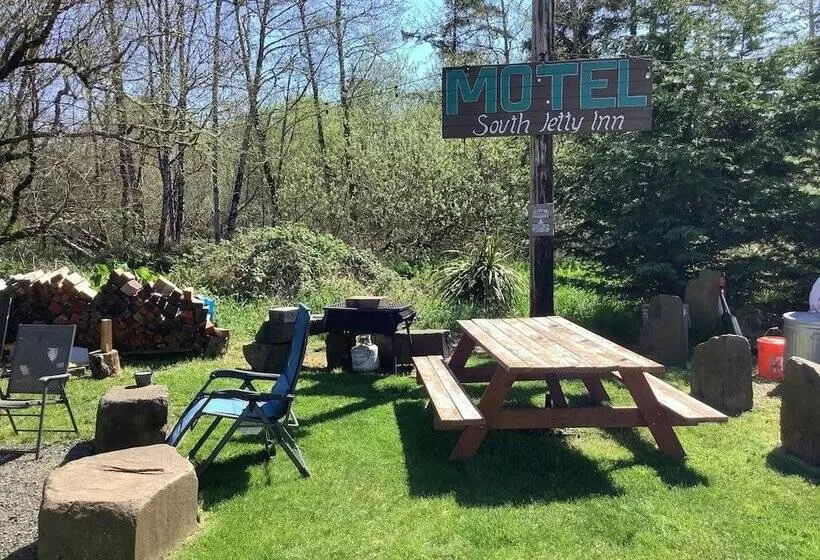 Motelli South Jetty Inn