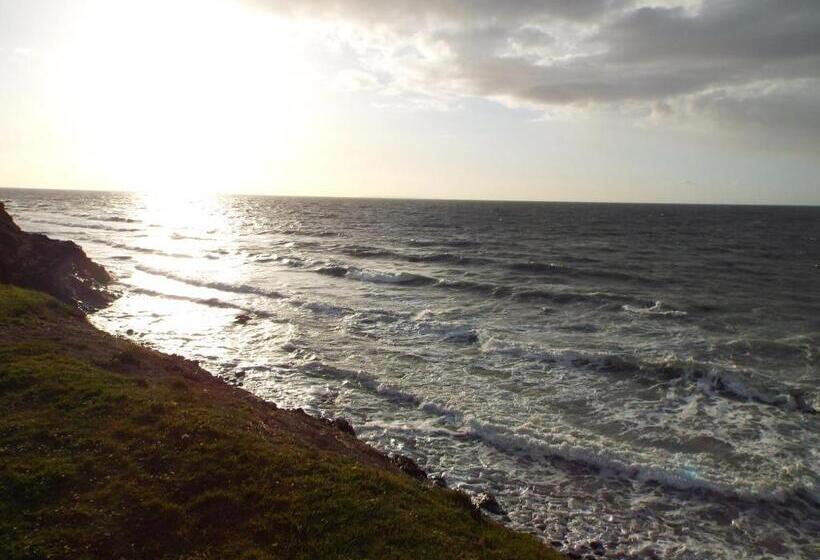 Pensão Corner House Guest House