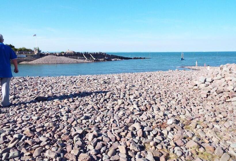 Pensão Corner House Guest House