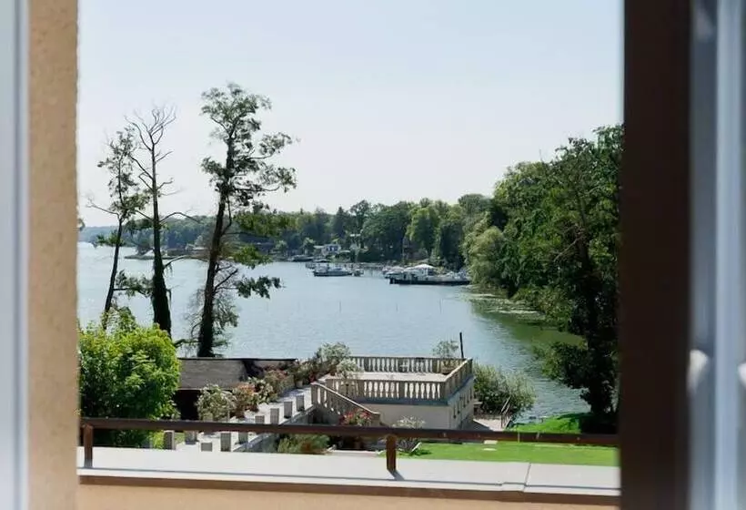 ペンション Landhaus Am Jungfernsee