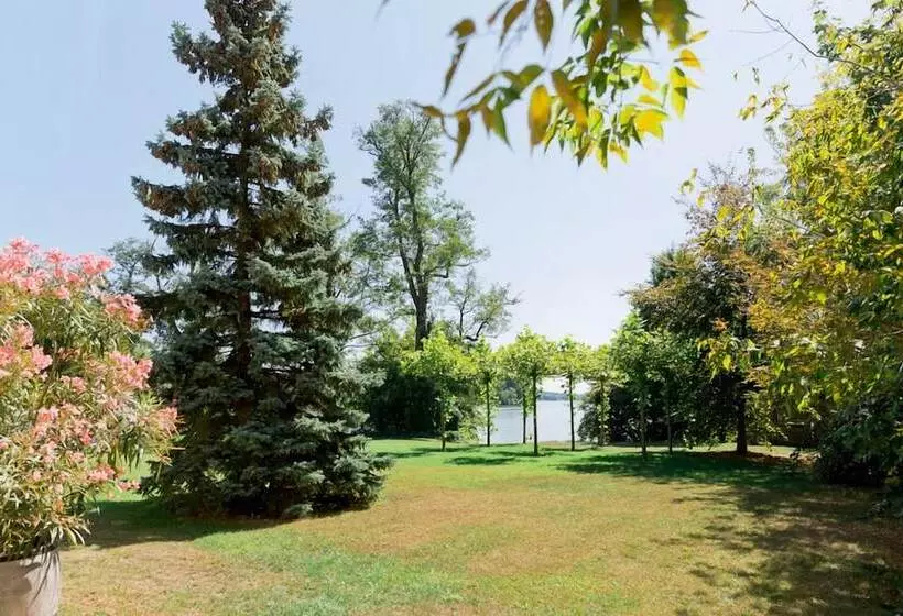 ペンション Landhaus Am Jungfernsee