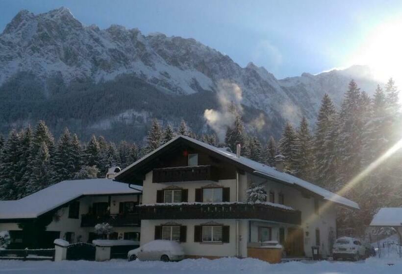 ペンション Gästehaus Lehnerer Grainau