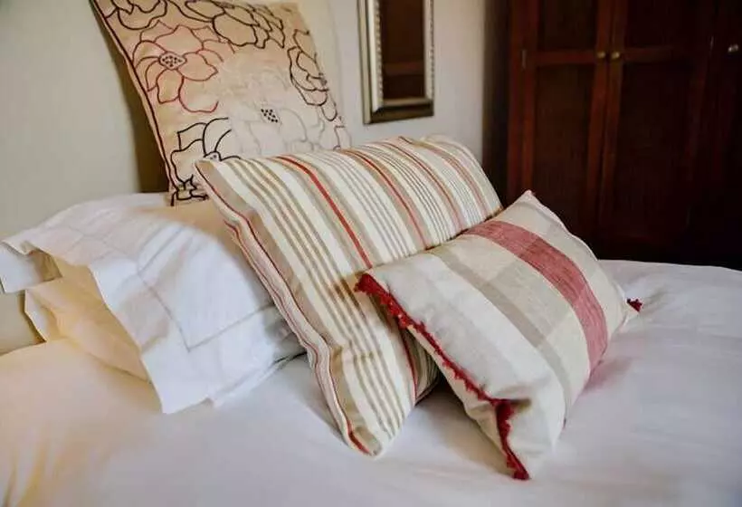پانسیون Seafield Guest House