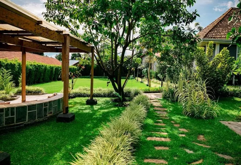 پانسیون Tiloreza Volcanoes Ecolodge