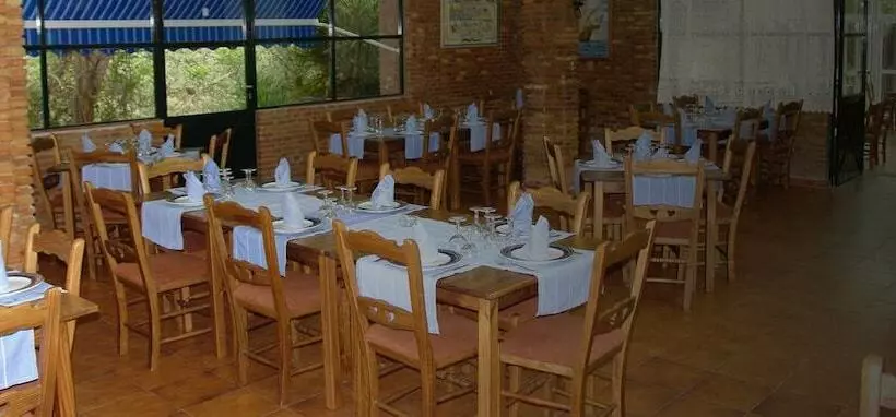 Hotelli Aranjuez Camping & Bungalows