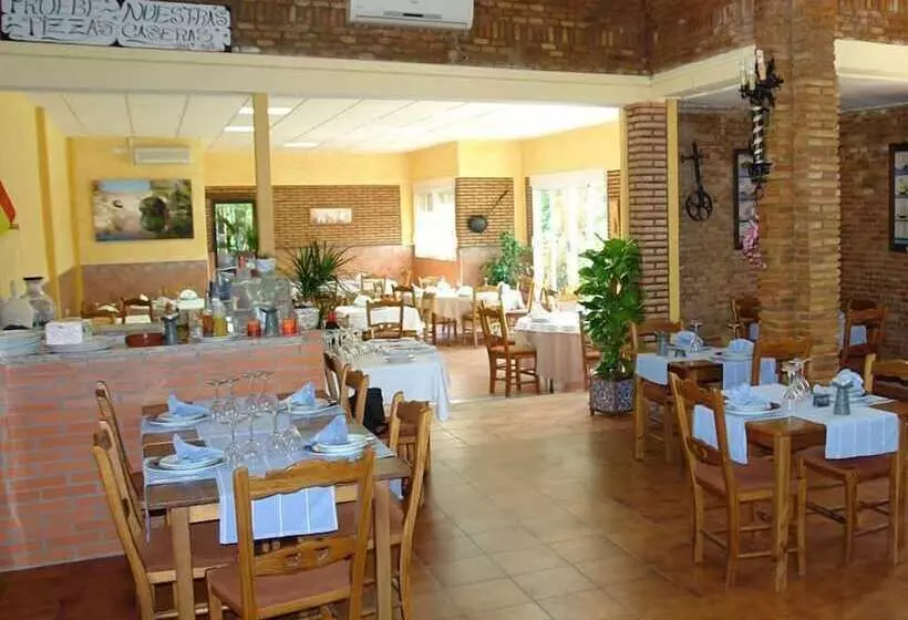 Hotelli Aranjuez Camping & Bungalows