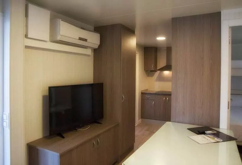 Hotelli Aranjuez Camping & Bungalows