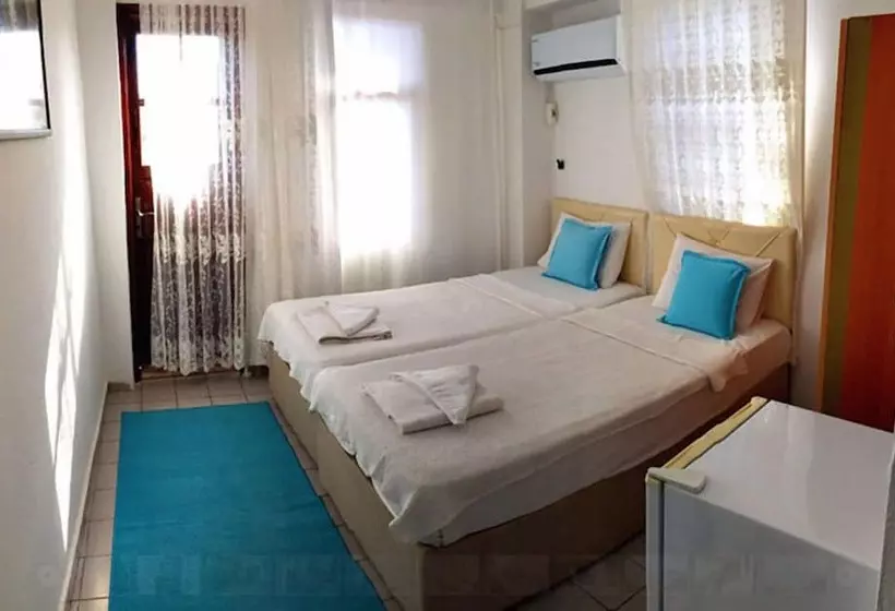 Hotelli Caretta Pansi̇yon