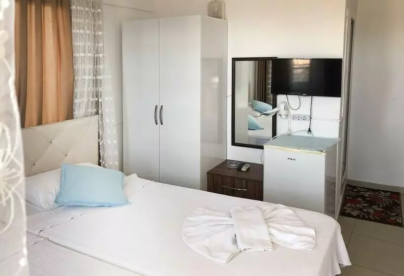 Hotelli Caretta Pansi̇yon