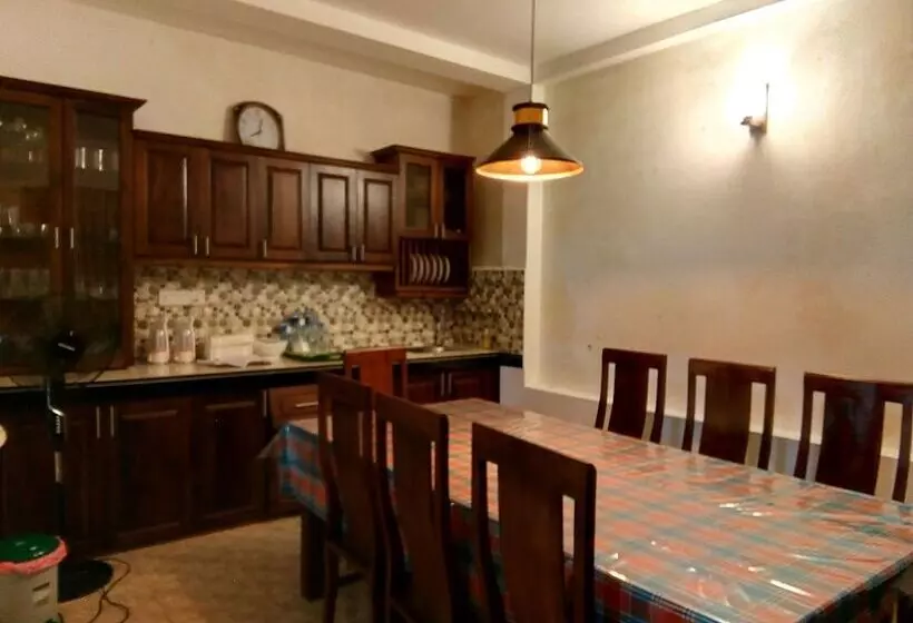 پانسیون Kin Rock Bungalow