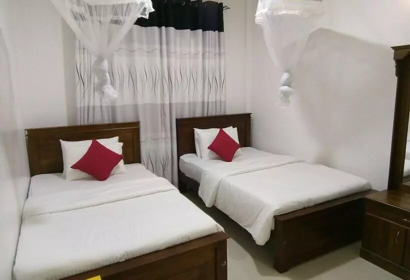 پانسیون Kin Rock Bungalow