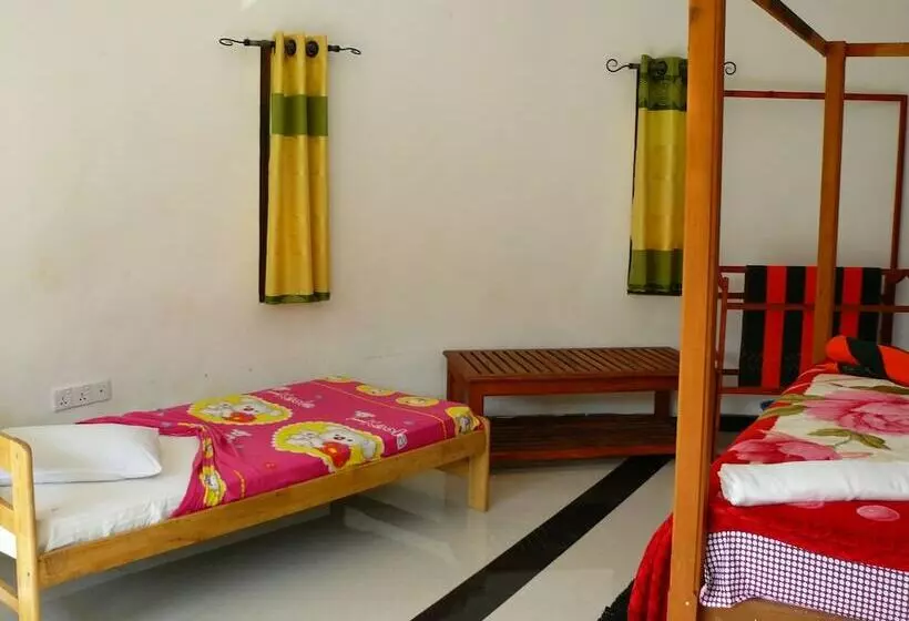 ペンション White House Adam`s Peak