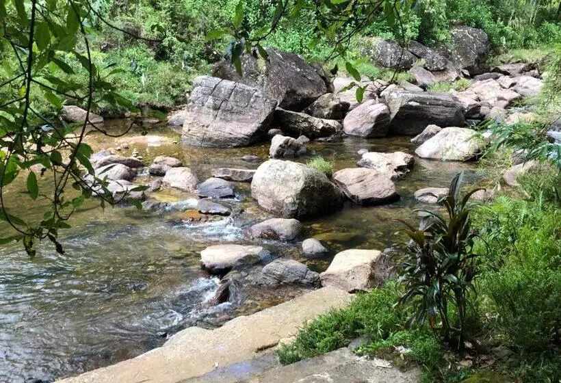 ペンション White House Adam`s Peak