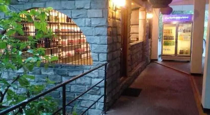 ペンション White House Adam`s Peak