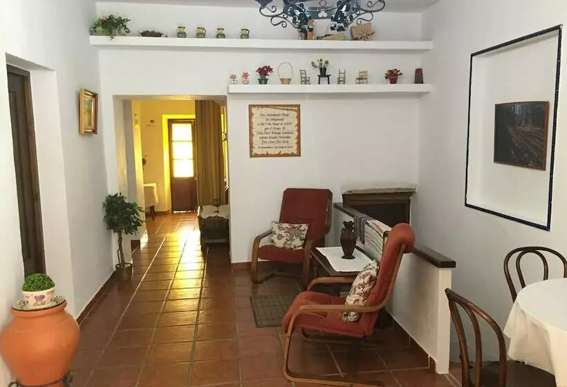 ペンション Alojamiento Castillo De Hornachos