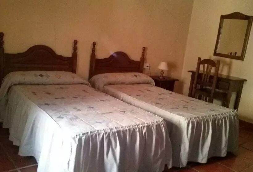 ペンション Alojamiento Castillo De Hornachos