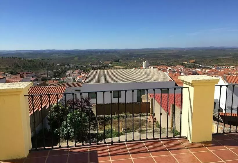 ペンション Alojamiento Castillo De Hornachos