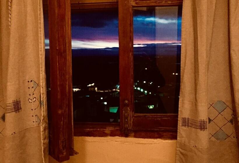 Пансион Alojamiento Castillo De Hornachos