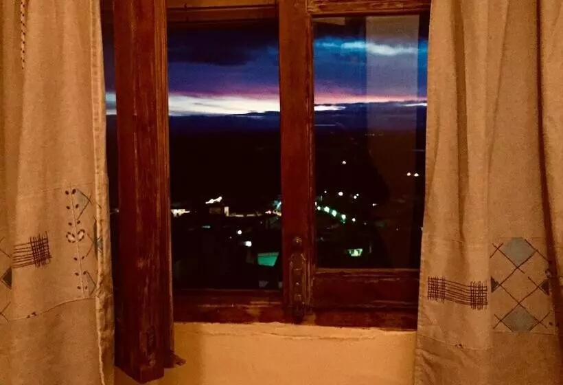 ペンション Alojamiento Castillo De Hornachos