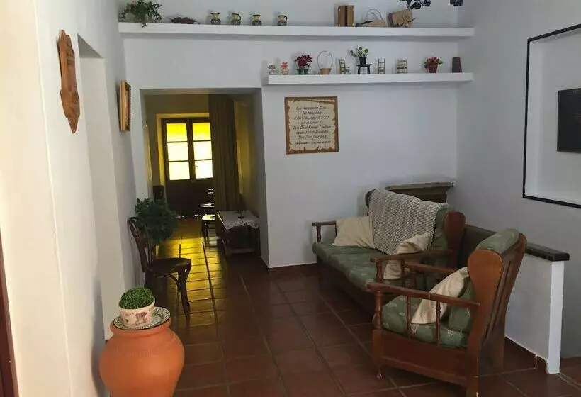 ペンション Alojamiento Castillo De Hornachos