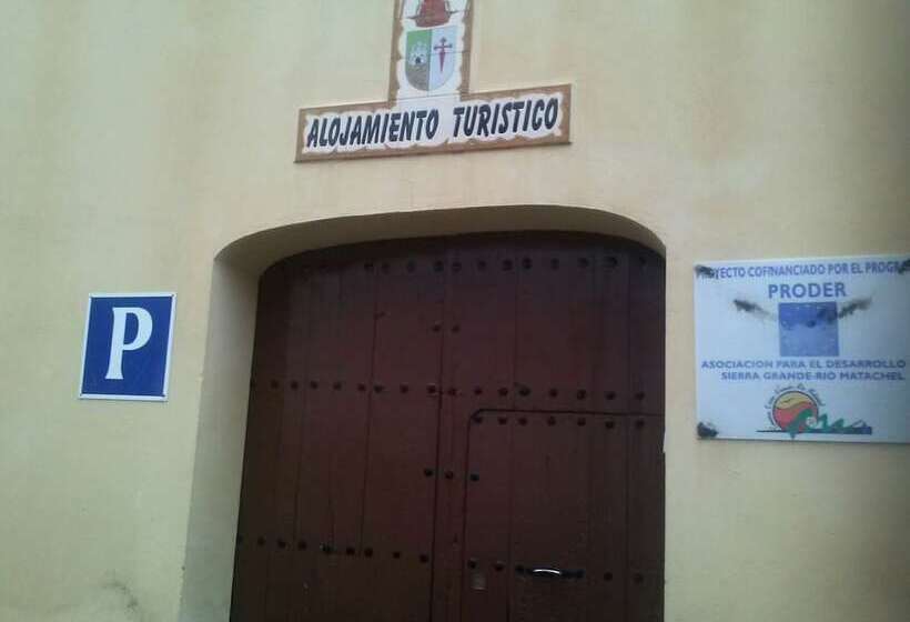 Пансион Alojamiento Castillo De Hornachos