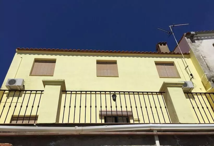 ペンション Alojamiento Castillo De Hornachos