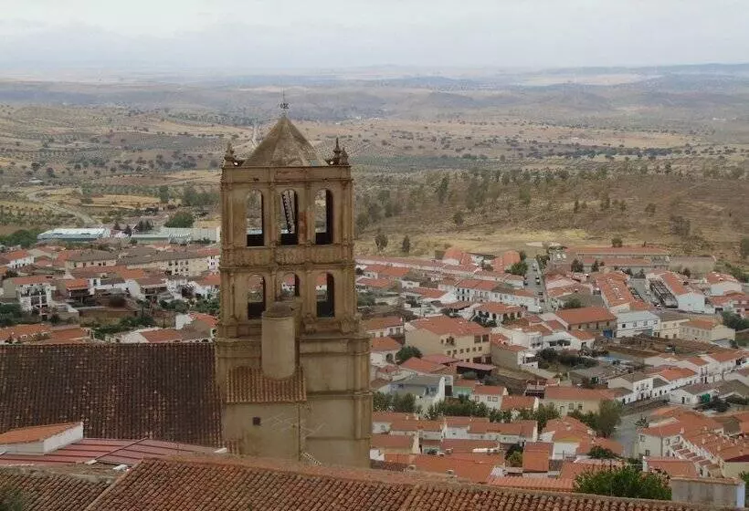 ペンション Alojamiento Castillo De Hornachos