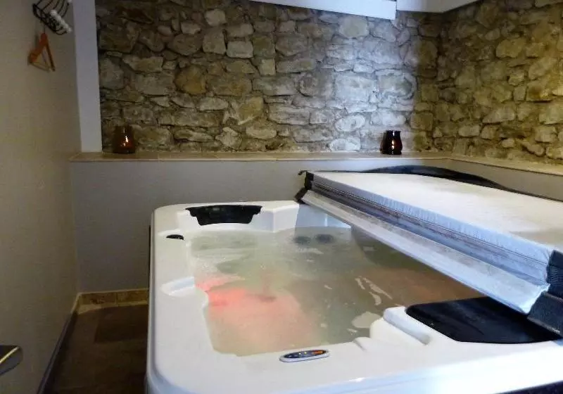 ペンション La Fontaine De Rocoule Chambres D Hotes