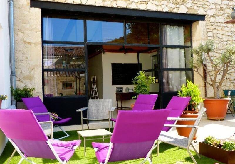 بنسيون La Fontaine De Rocoule Chambres D Hotes