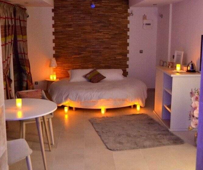 פנסיון L'instant Magique