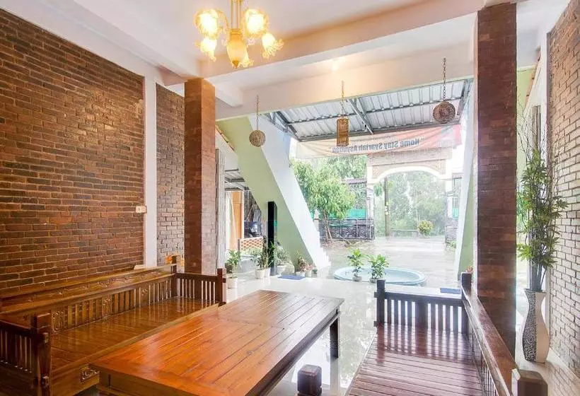 ホテル Oyo 3355 Homestay Syariah Asyuban