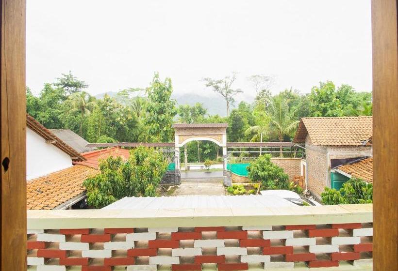 Hotel Oyo 3355 Homestay Syariah Asyuban