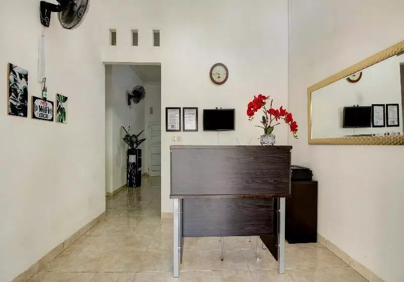 هتل Oyo 3415 Kost Wimane