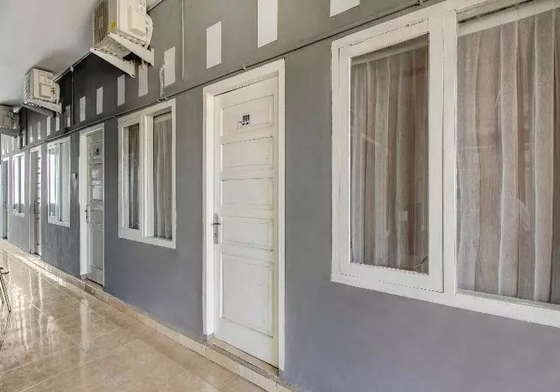 هتل Oyo 3415 Kost Wimane