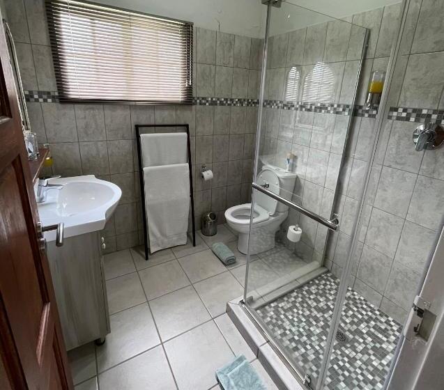 مبيت وإفطار Jonkershoek Guest Farm