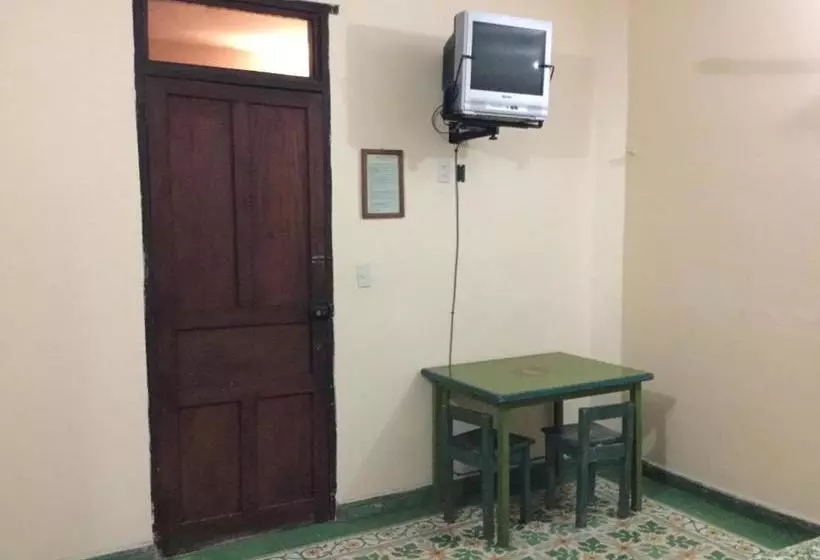 Hotelli Edén