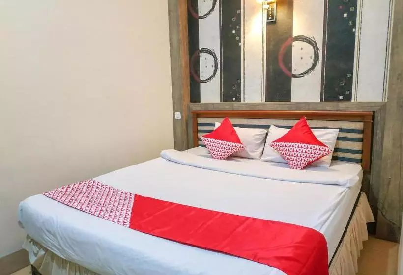 Hotelli Oyo 3379  Khatulistiwa