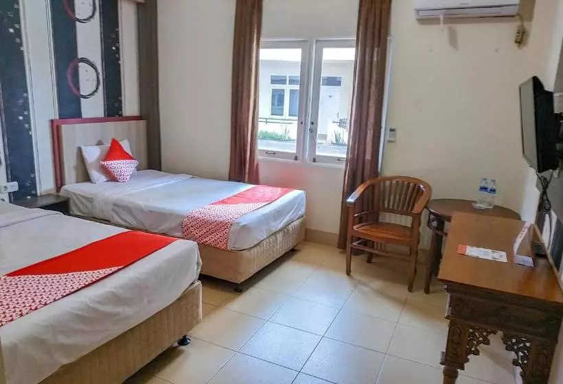 Hotelli Oyo 3379  Khatulistiwa