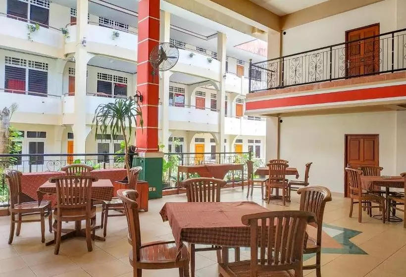 Hotelli Oyo 3379  Khatulistiwa